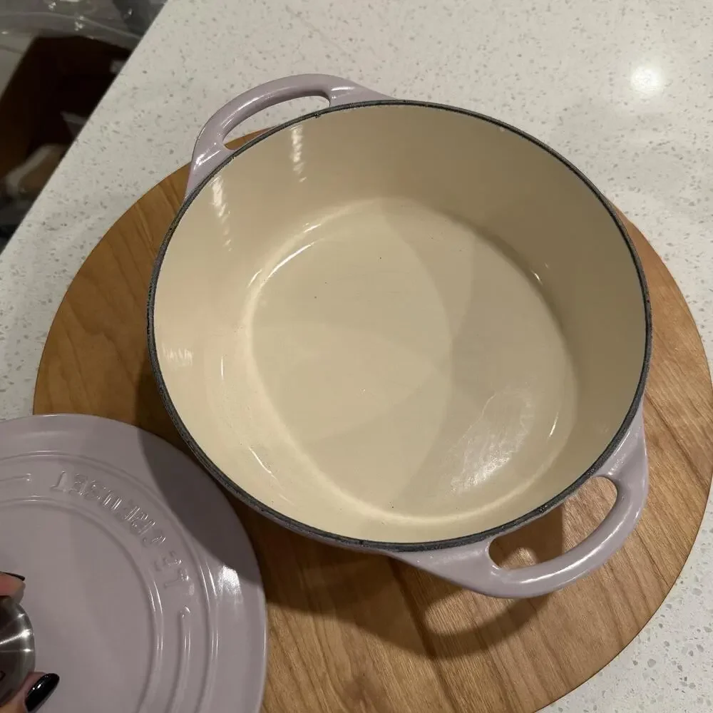 Le Creuset 22 Enameled Cast Iron Signature Round Sauteuse Shallot Light Purple
